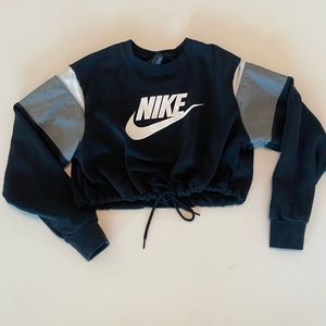 Nike crop sweatshirt